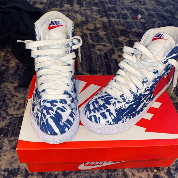 NIKE BLAZER - Picture 5 of 5